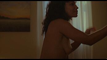 Actress - Lyndie Greenwood, Quinnlan Ashe: Movie - The Other People